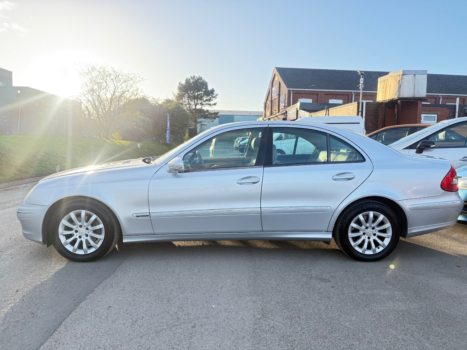 Used Mercedes-Benz E Class 2008 for sale - 76396729: Photo 5
