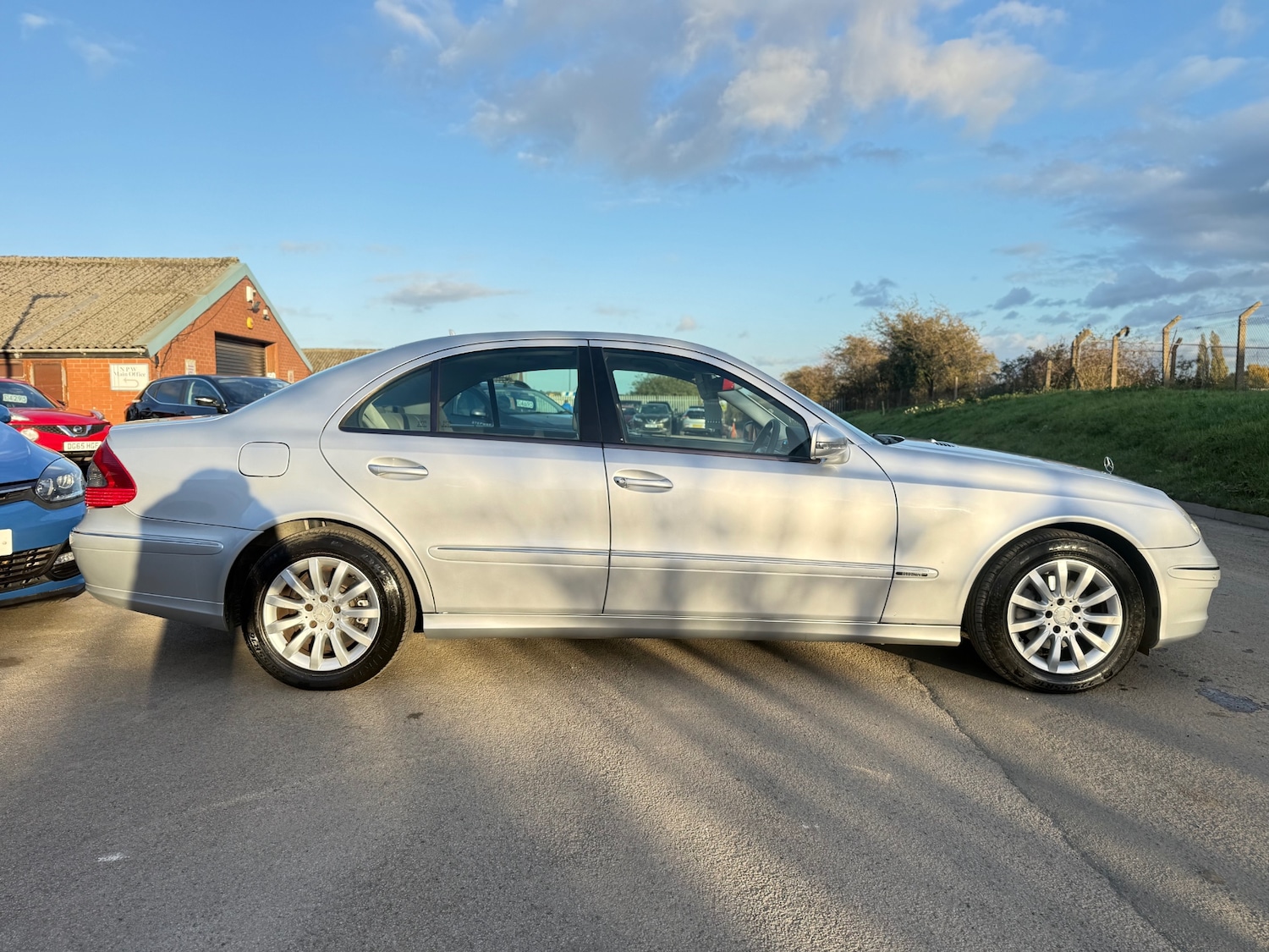 Used Mercedes-Benz E Class 2008 for sale - 76396729: Photo 6