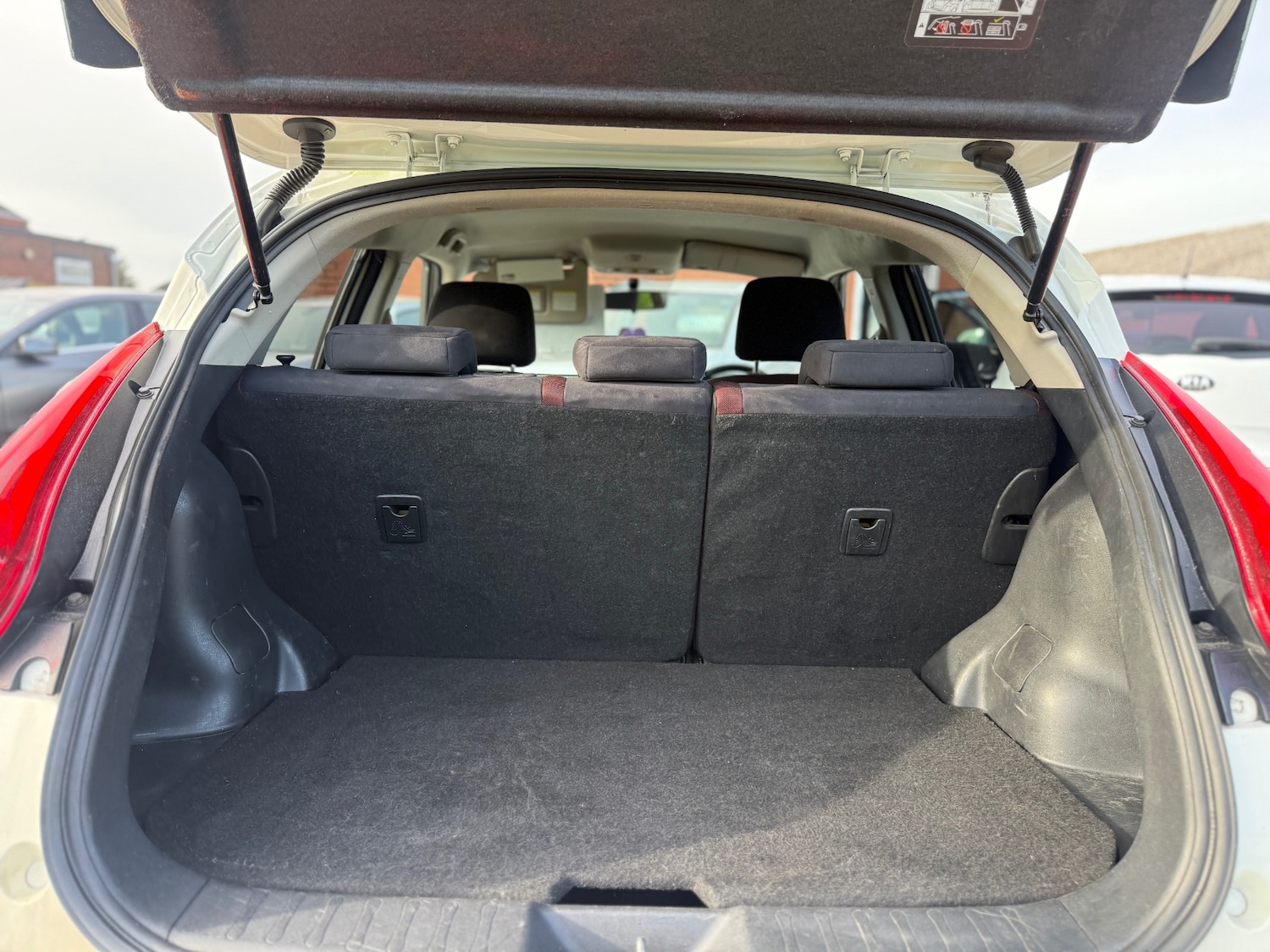 Used Nissan Juke 2013 for sale - 78140432: Photo 18