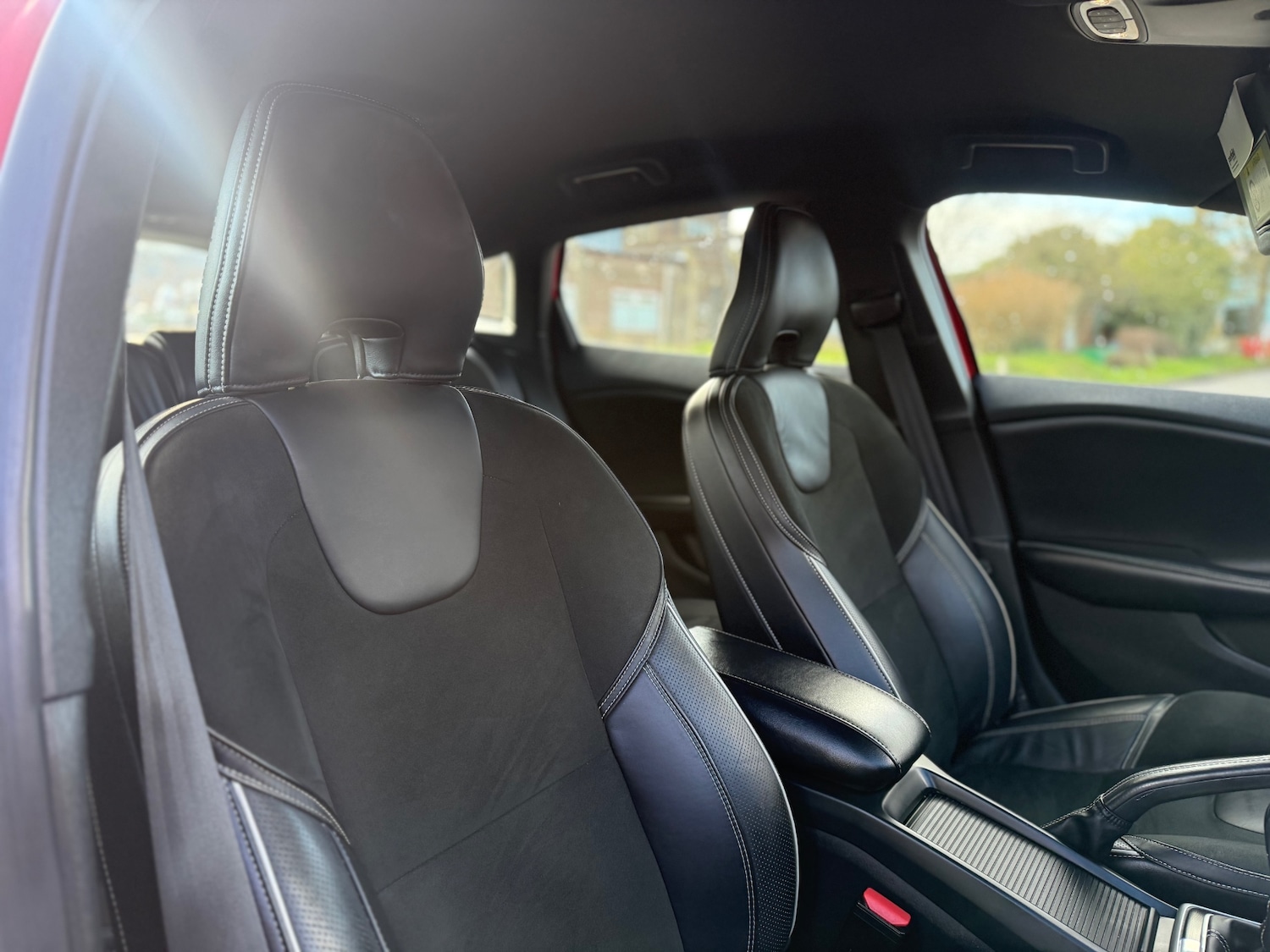 Used Volvo V40 2015 for sale - 77572960: Photo 18