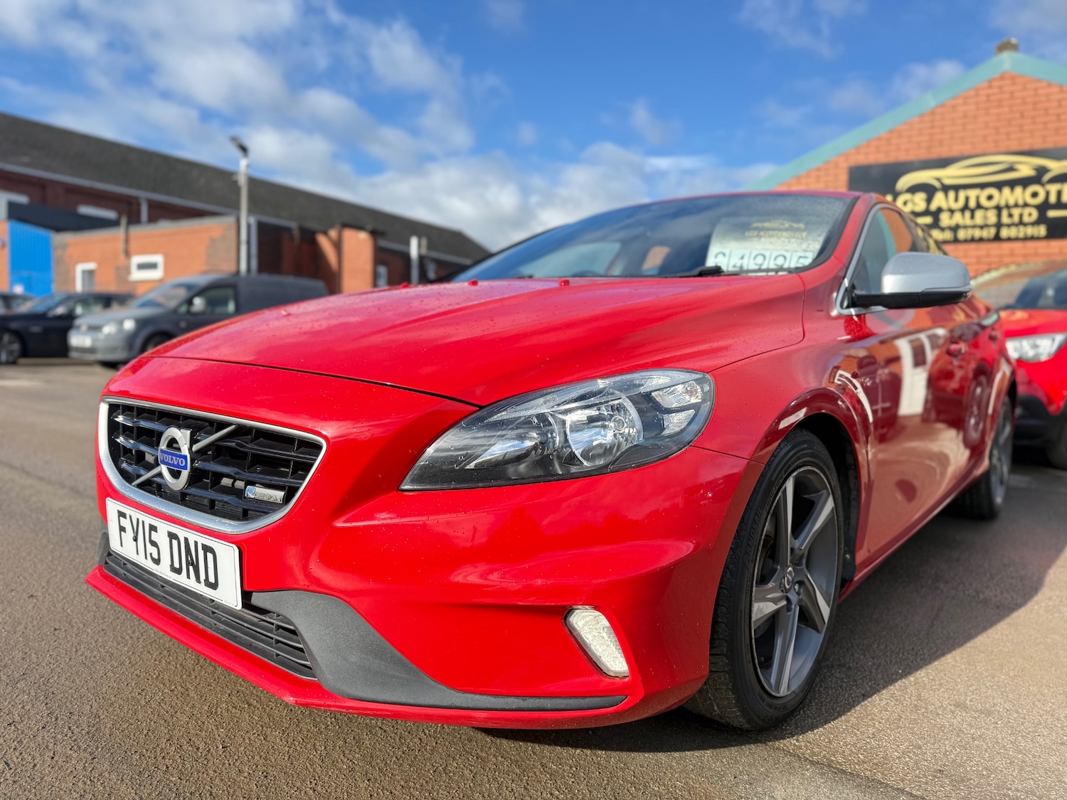 Used Volvo V40 2015 for sale - 77572960: Photo 3