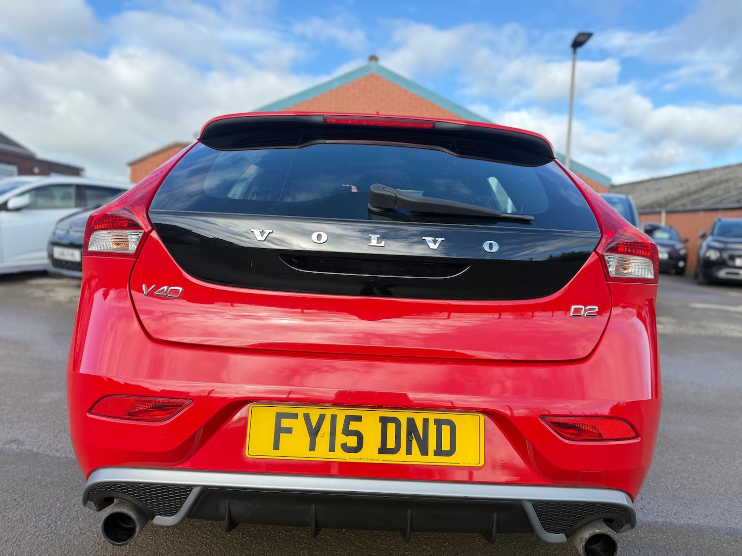 Used Volvo V40 2015 for sale - 77572960: Photo 8