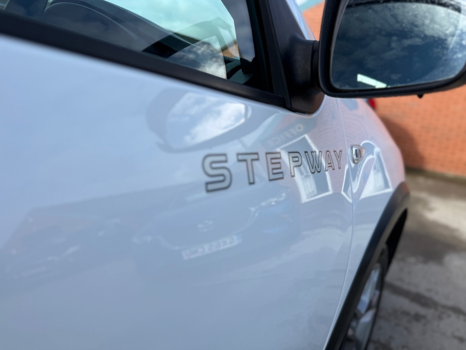 Used Dacia Sandero Stepway 2017 for sale - 77708967: Photo 6