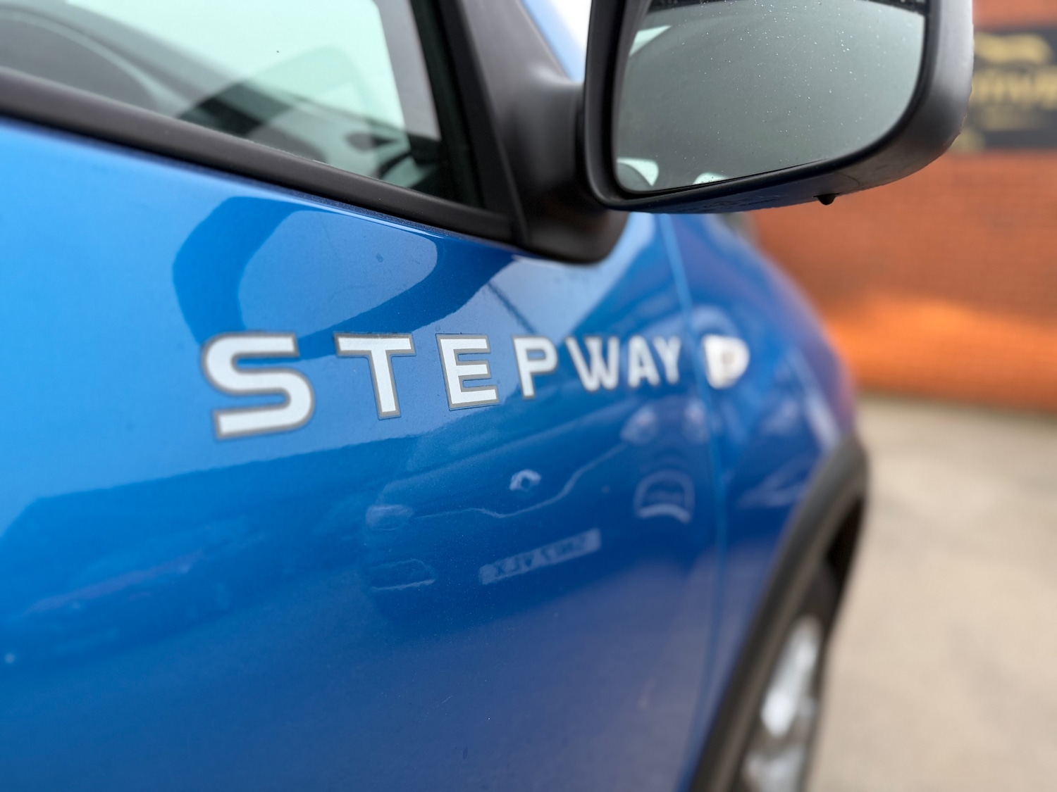 Used Dacia Sandero Stepway 2017 for sale - 77423425: Photo 9