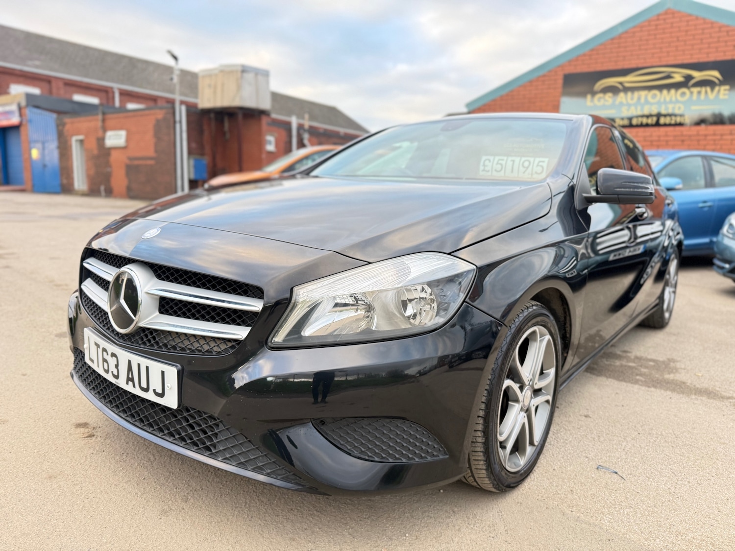 Used Mercedes-Benz A-Class 2013 for sale - 76520924: Photo 3