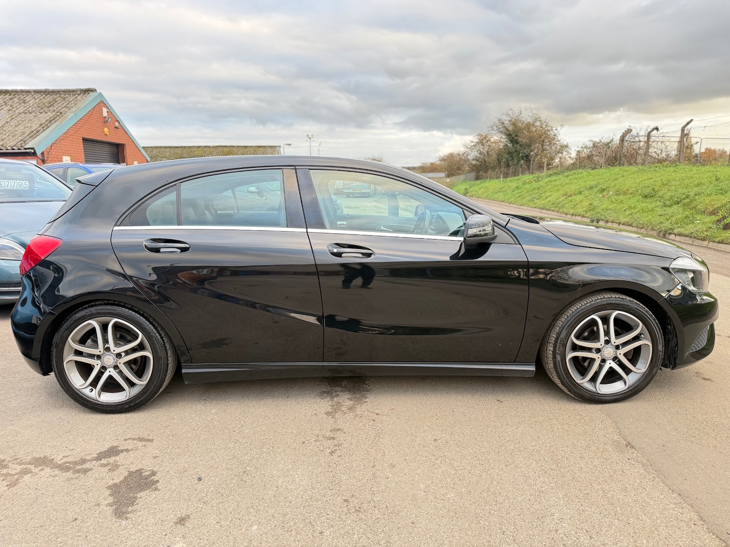 Used Mercedes-Benz A-Class 2013 for sale - 76520924: Photo 5