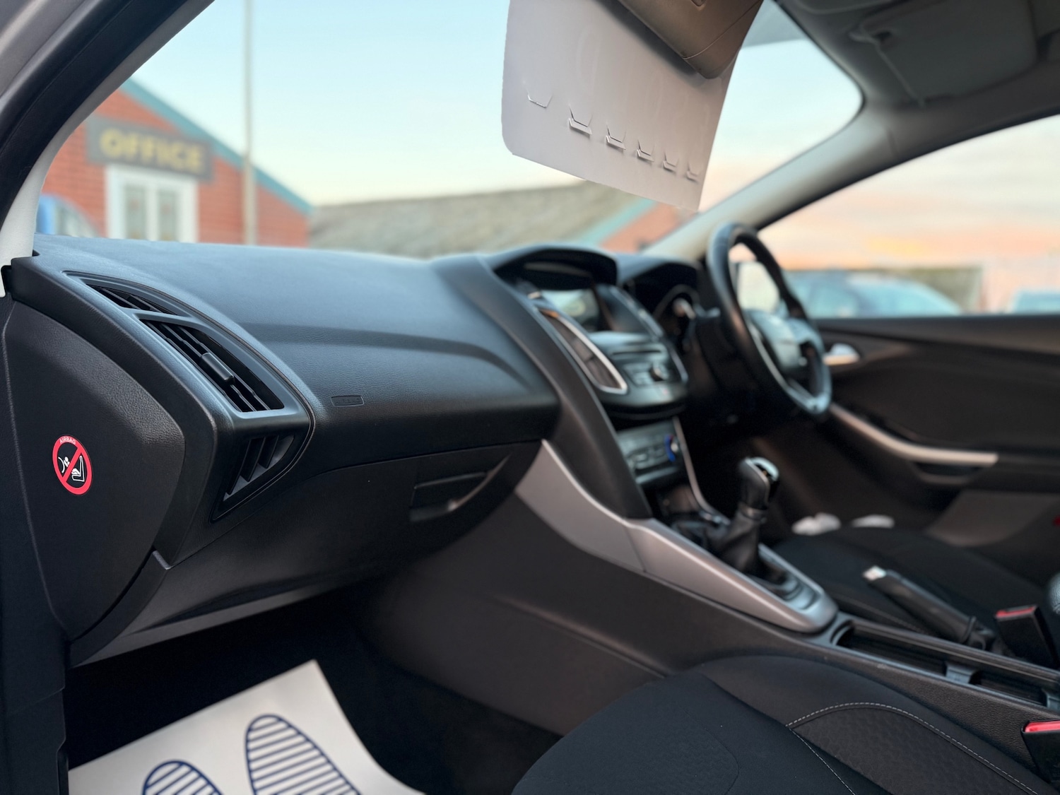 Used Ford Focus 2017 for sale - 76627331: Photo 16