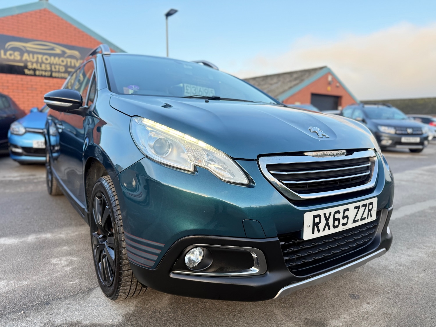 Used Peugeot 2008 2015 for sale - 76799530: Photo 1