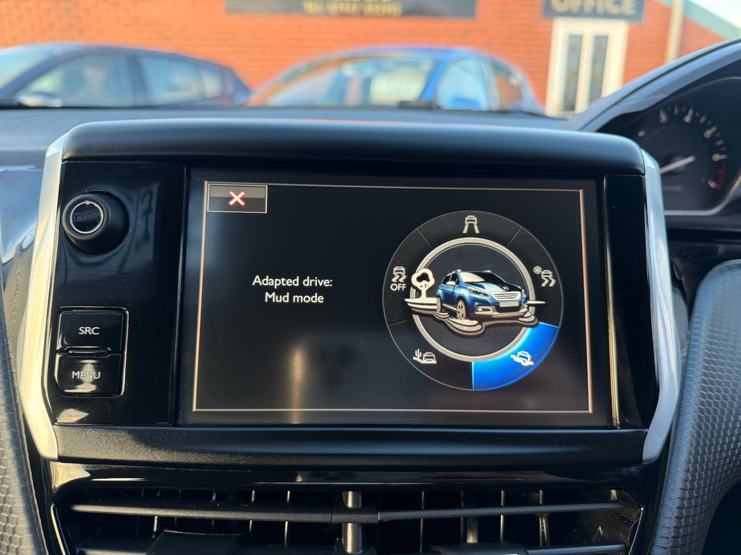 Used Peugeot 2008 2015 for sale - 76799530: Photo 17