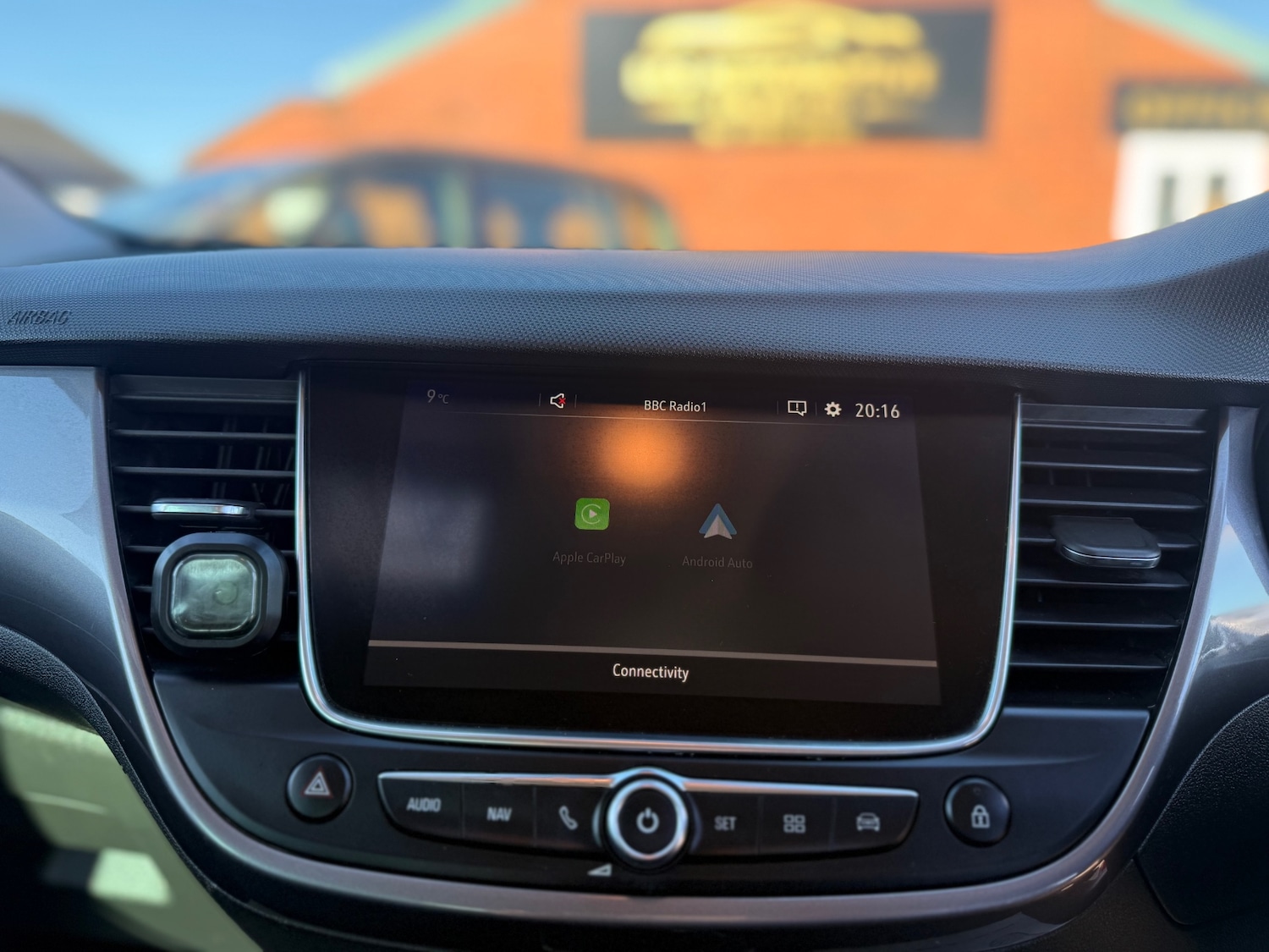 Used Vauxhall Crossland X 2017 for sale - 77558428: Photo 17