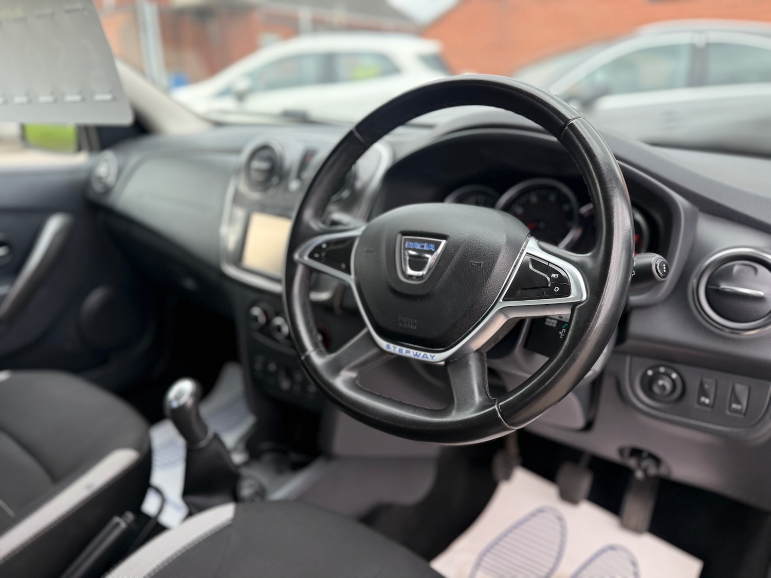 Used Dacia Sandero Stepway 2018 for sale - 76011510: Photo 15