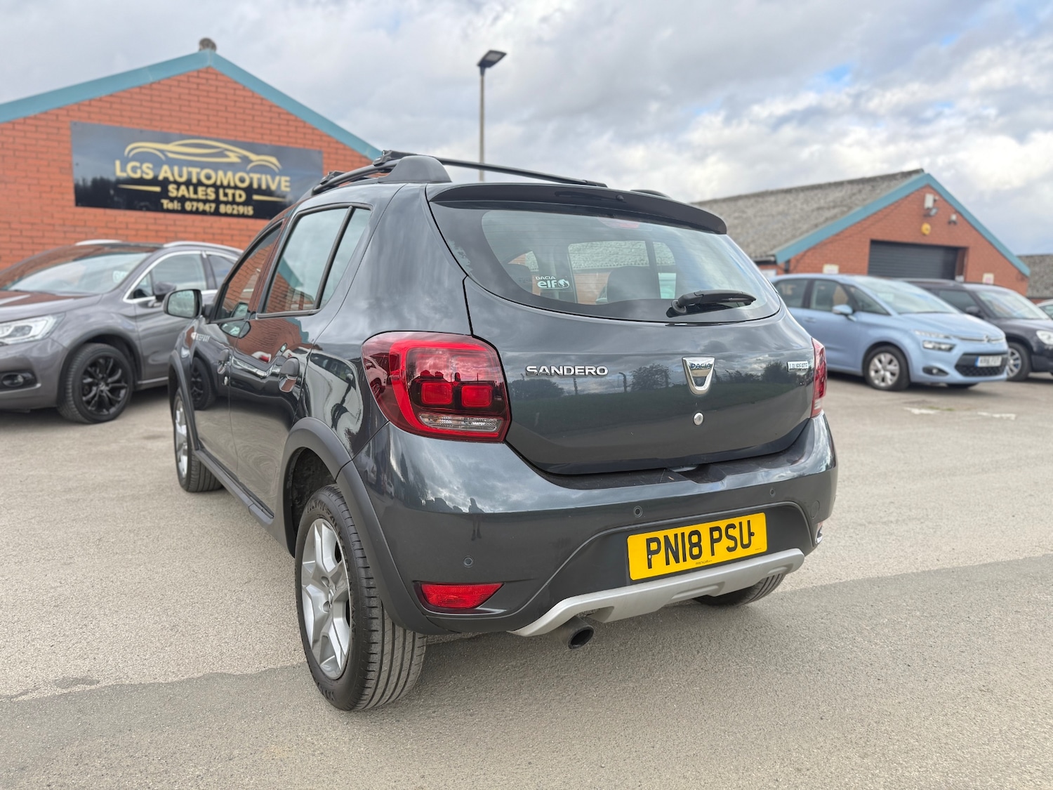 Used Dacia Sandero Stepway 2018 for sale - 76011510: Photo 6