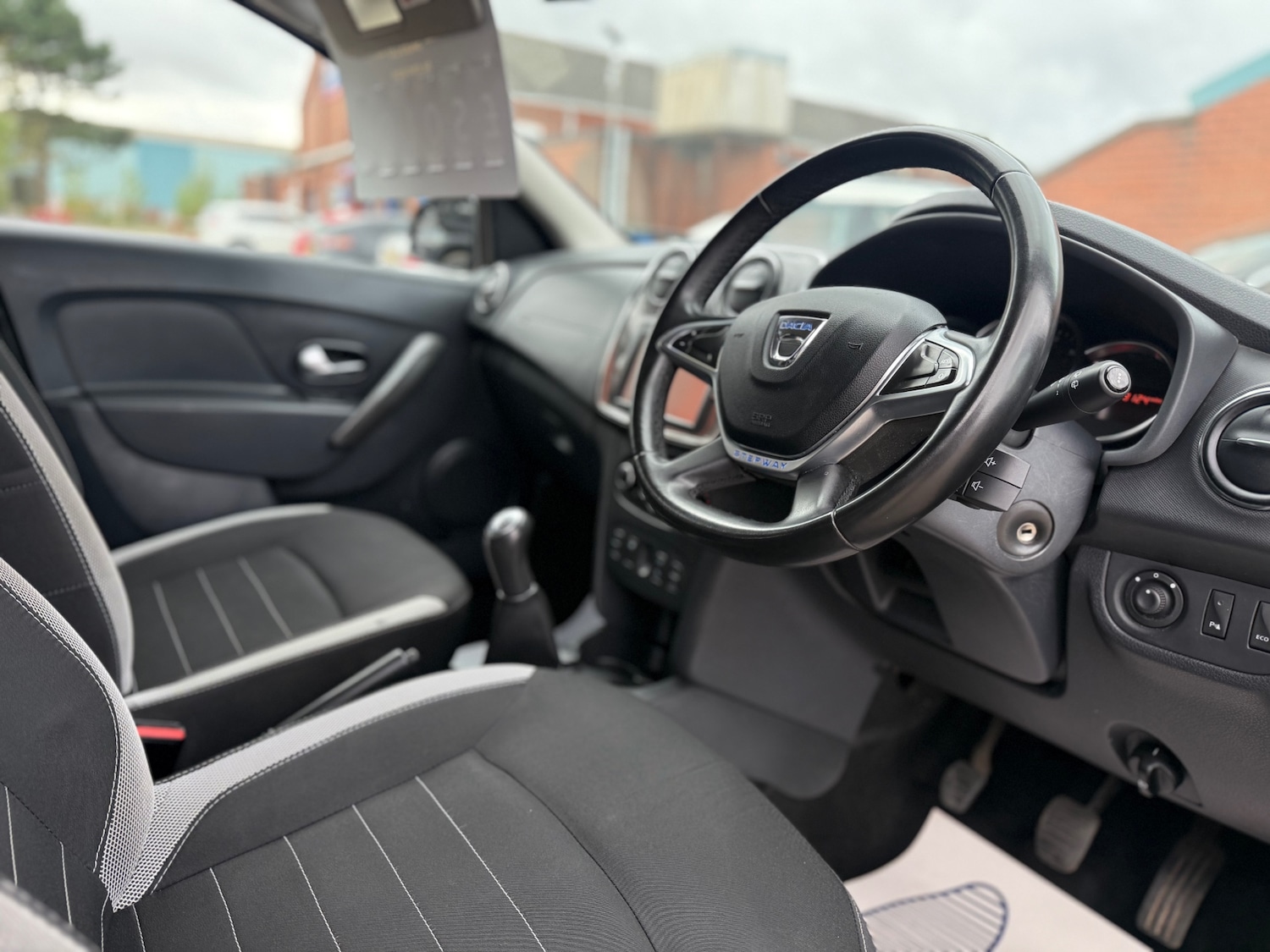 Used Dacia Sandero Stepway 2018 for sale - 76011510: Photo 9