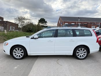 Used Volvo V70 2009 for sale - 79879598: Photo