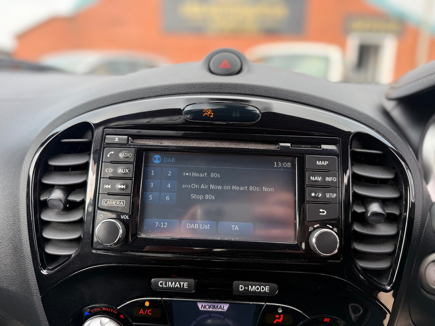 Used Nissan Juke 2015 for sale - 77968521: Photo 15