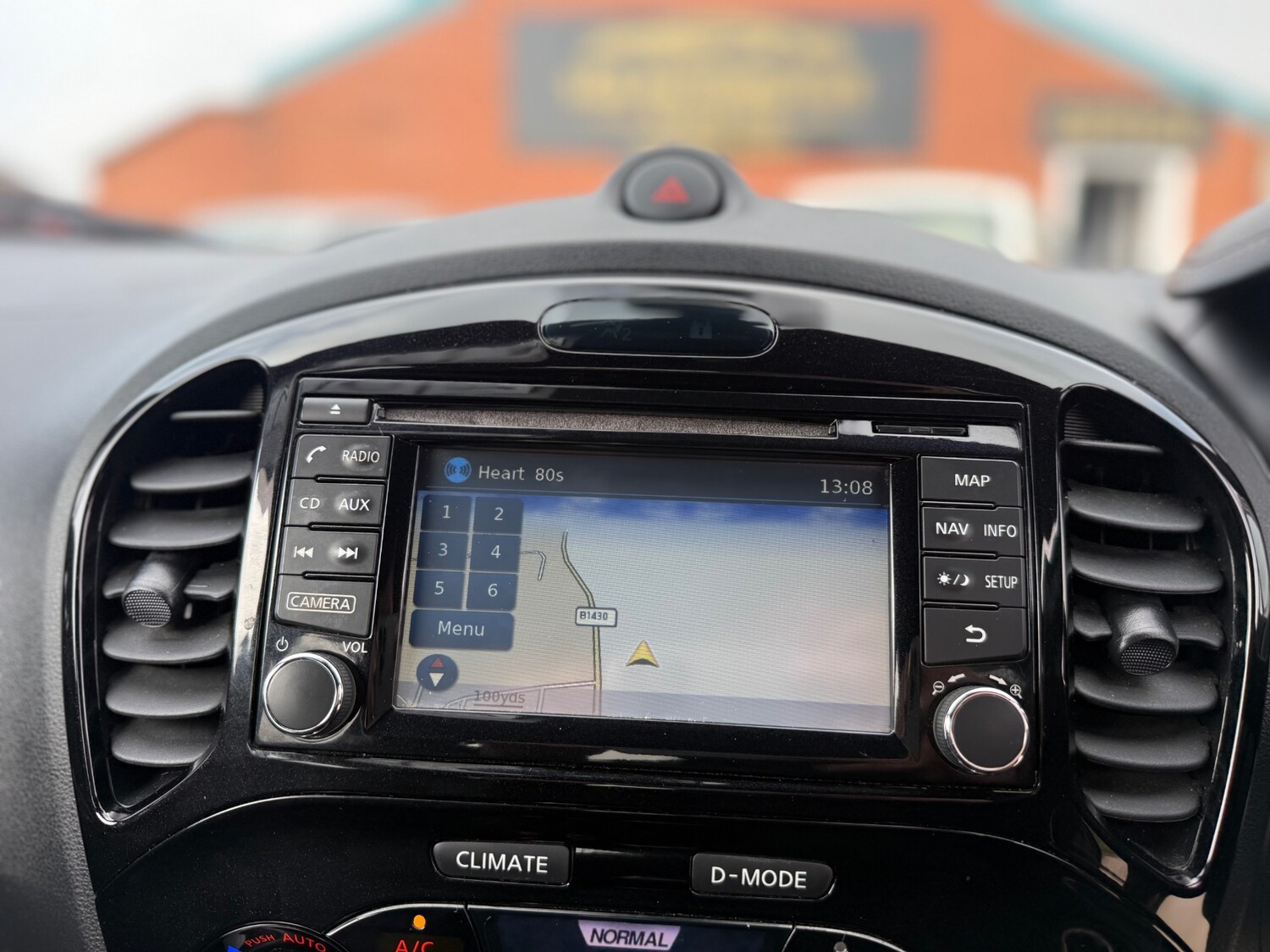 Used Nissan Juke 2015 for sale - 77968521: Photo 16