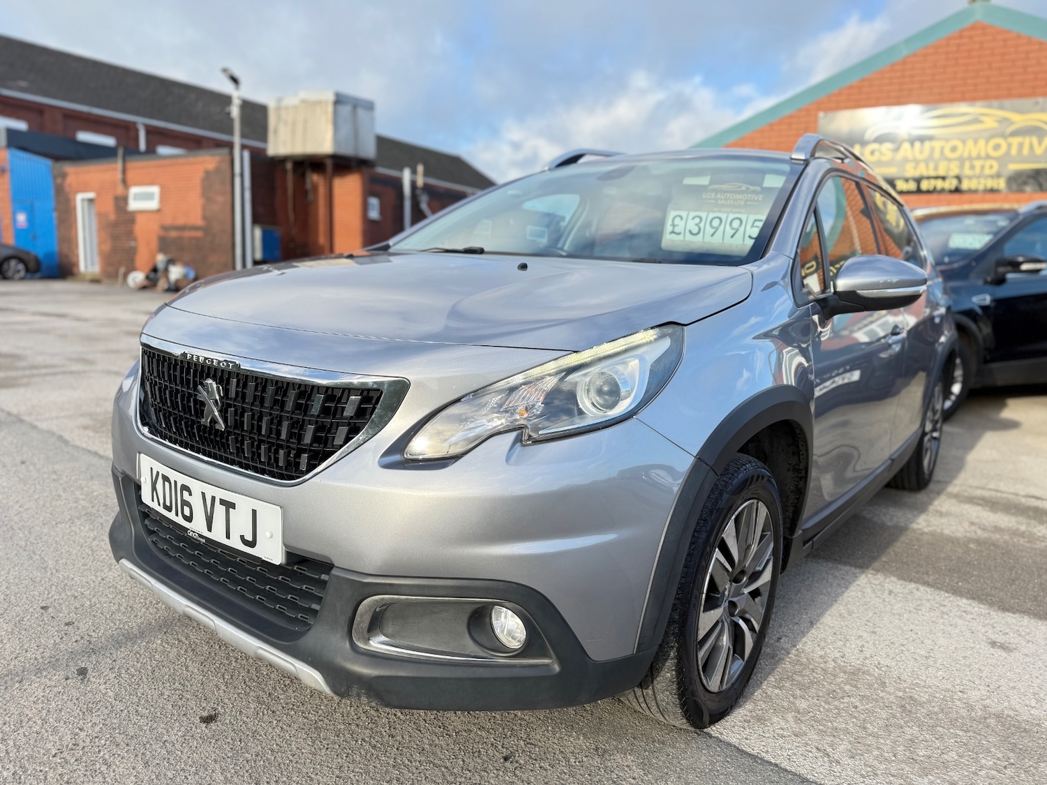 Used Peugeot 2008 2016 for sale - 76897146: Photo 3