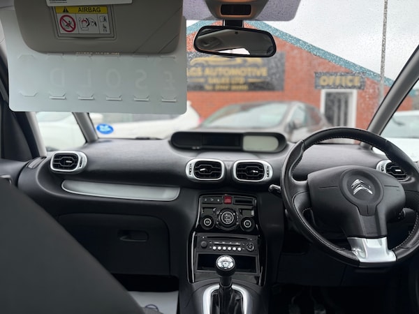 Used Citroen C3 Picasso 2016 for sale - 76165249: Photo 10