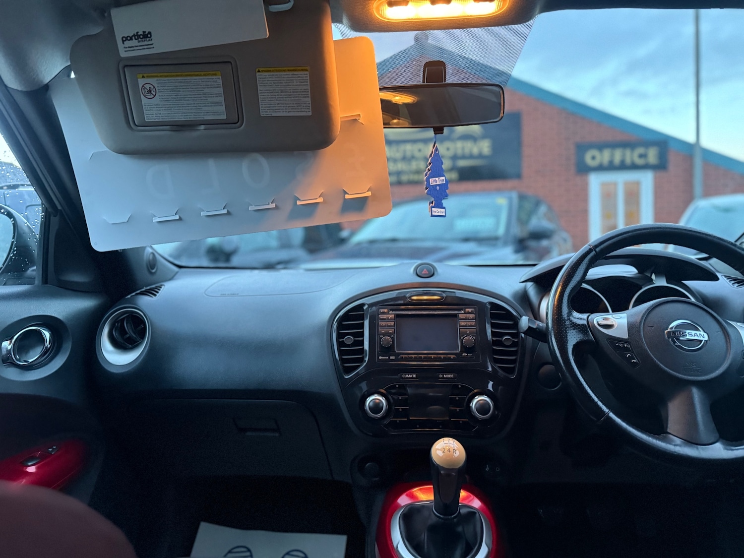 Used Nissan Juke 2011 for sale - 77189449: Photo 10