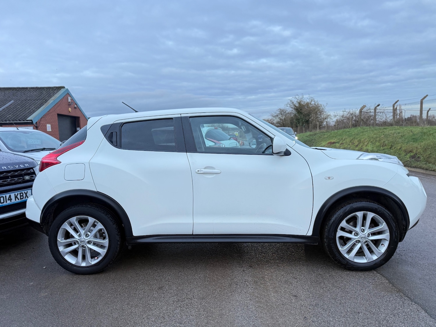 Used Nissan Juke 2011 for sale - 77189449: Photo 5