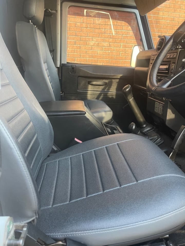 Used Land Rover Defender 2011 for sale - 76710663: Photo 13