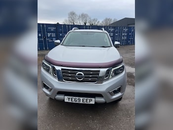 Nissan - Navara