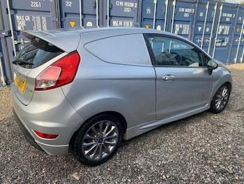 Used Ford Fiesta 2013 for sale - 76863137: Photo