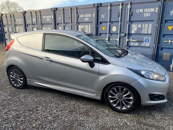 Used Ford Fiesta 2013 for sale - 76863137: Photo