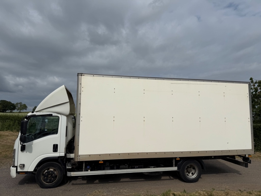 Used Isuzu Other 2018 for sale - 74997088: Photo 3