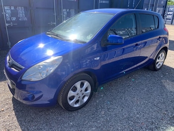 Used Hyundai i20 2011 for sale - 78457506: Photo