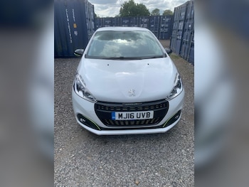 Used Peugeot 208 2016 for sale - 79081327: Photo