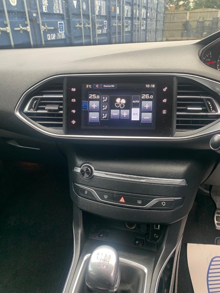 Used Peugeot 308 2015 for sale - 77607936: Photo 14