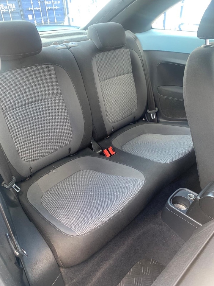 Used Volkswagen Beetle 2015 for sale - 77590223: Photo 10