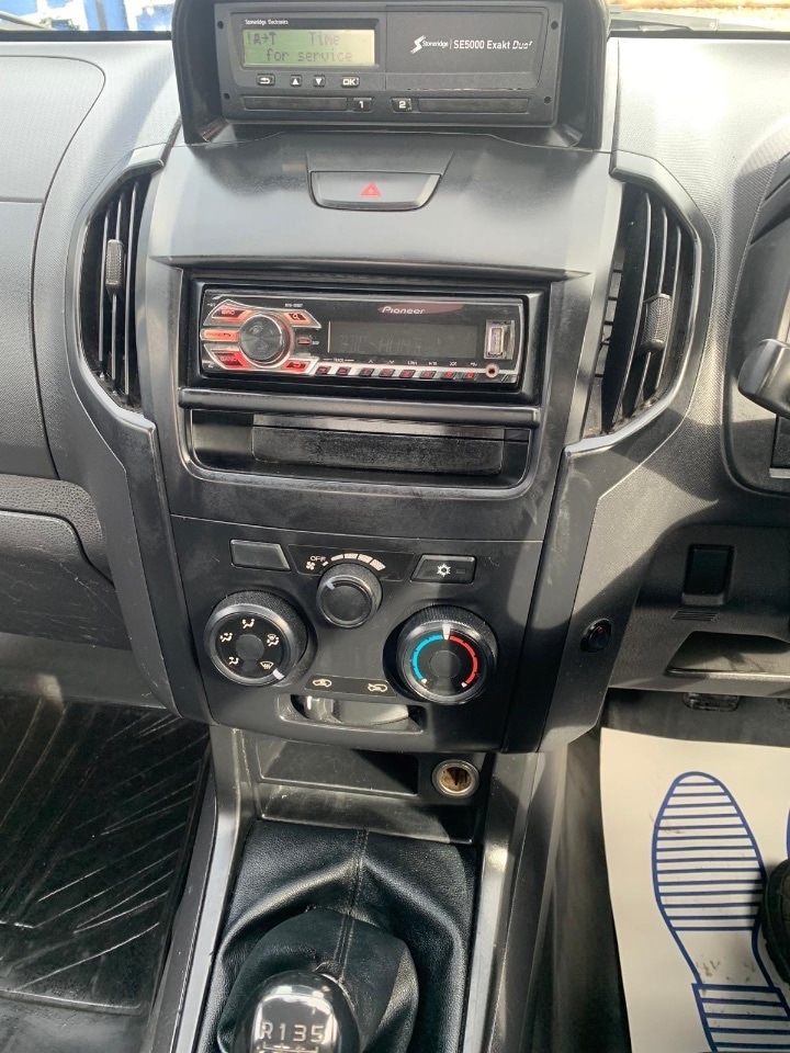 Used Isuzu D-Max 2014 for sale - 77990221: Photo 12