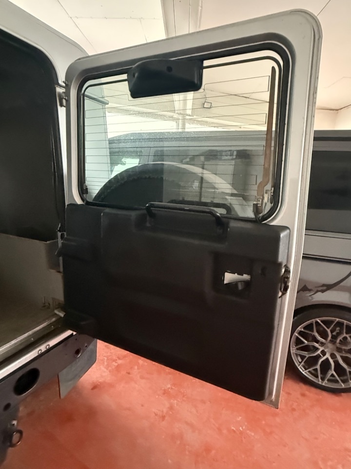 Used Land Rover Defender 2011 for sale - 76710689: Photo 18