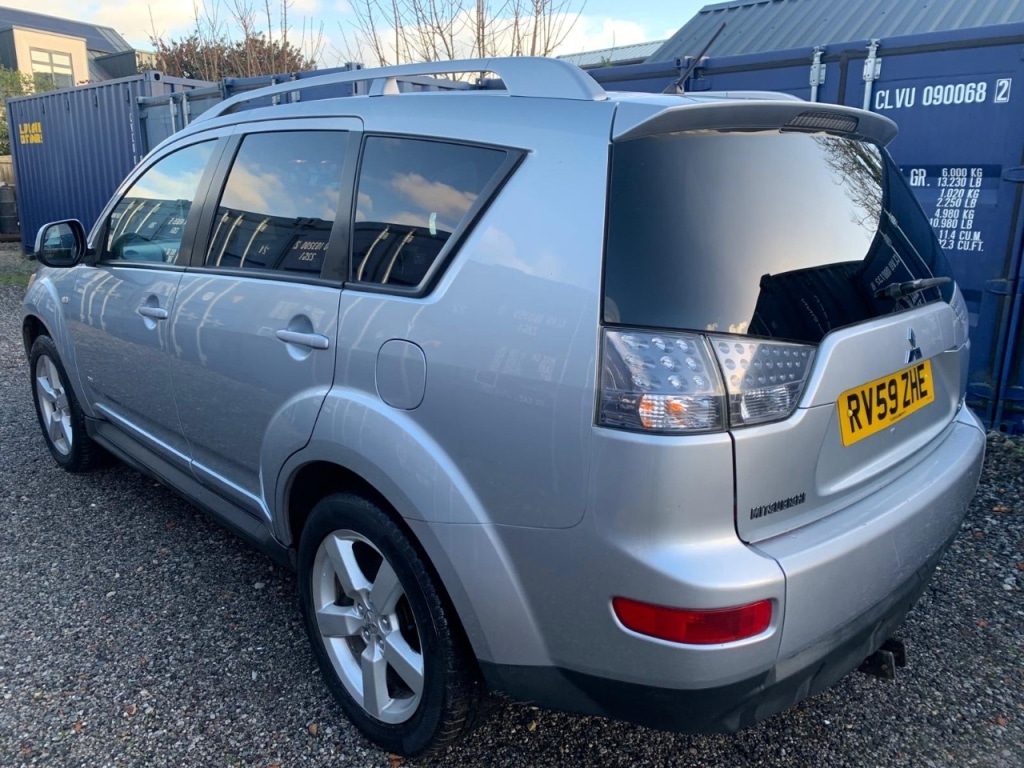 Used Mitsubishi Outlander 2010 for sale - 77019116: Photo 2