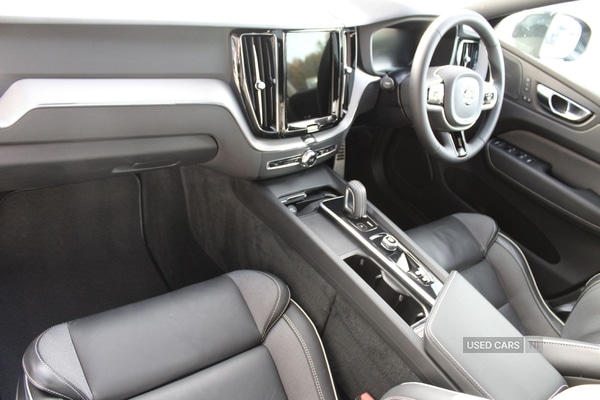 Used Volvo XC60 2021 for sale - 76486161: Photo 2