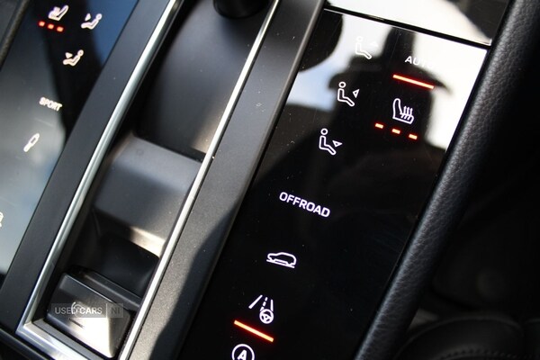 Used Porsche Macan for sale - 78102018: Photo 18