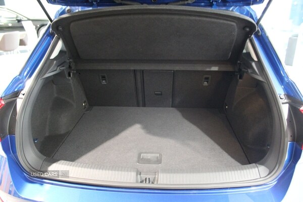 Used Volkswagen T-Roc 2023 for sale - 77647283: Photo 25