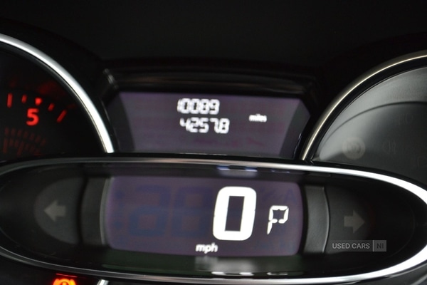 Used Renault Clio 2019 for sale - 76998309: Photo 5