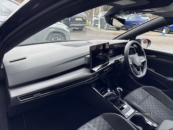 Used Volkswagen Golf 2025 for sale - 78293037: Photo