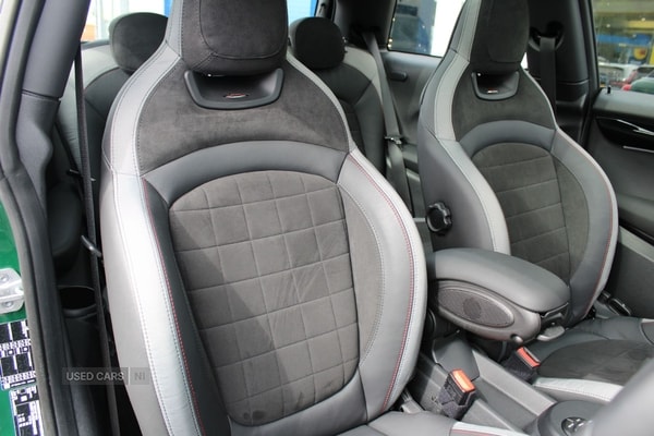Used MINI Hatch 2023 for sale - 74510132: Photo 12