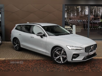 2025 - 2.0 B4P Plus Dark 5dr Auto [7 speed]