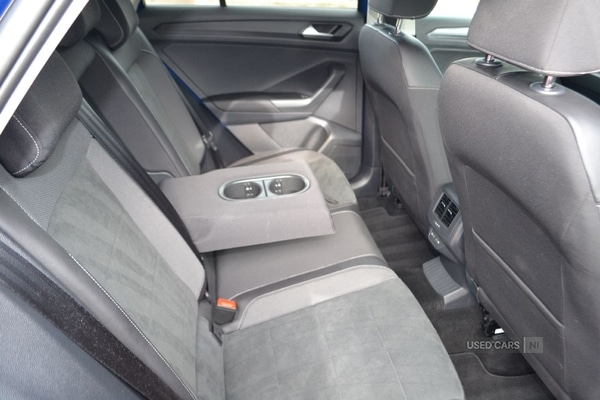 Used Volkswagen T-Roc 2023 for sale - 76228609: Photo 15