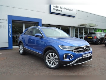 Used Volkswagen T-Roc 2023 for sale - 76228609: Photo