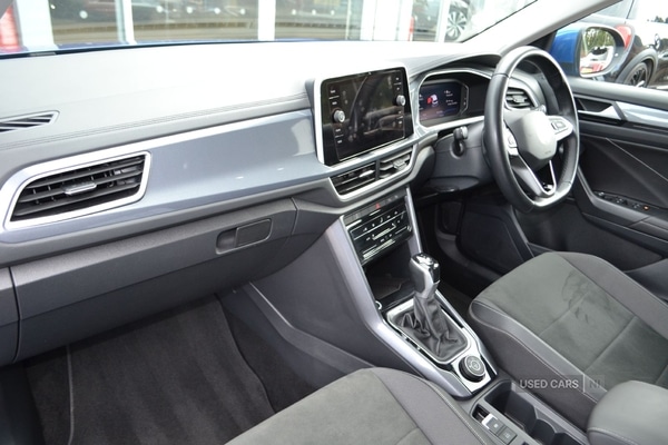 Used Volkswagen T-Roc 2023 for sale - 76228609: Photo 6