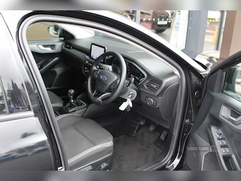 Used Ford Focus 2022 for sale - 79084025: Photo