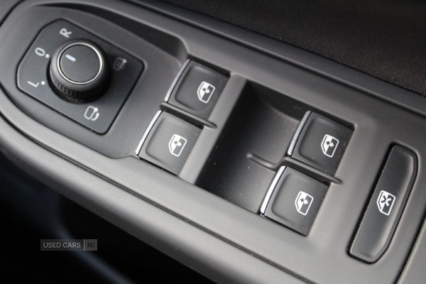 Used Volkswagen Golf 2022 for sale - 76138939: Photo 35