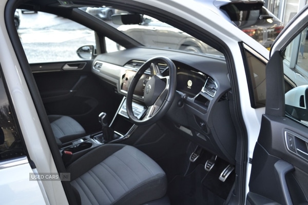 Used Volkswagen Touran 2022 for sale - 77239072: Photo 2