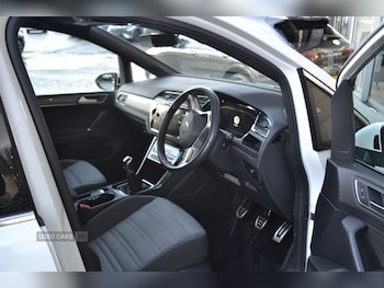 Used Volkswagen Touran 2022 for sale - 77239072: Photo